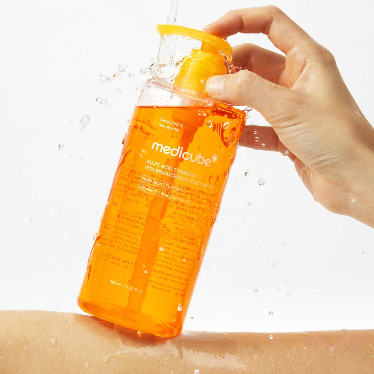 Medicube Kojic Acid Turmeric Vita Brightening Body Wash 400 ML